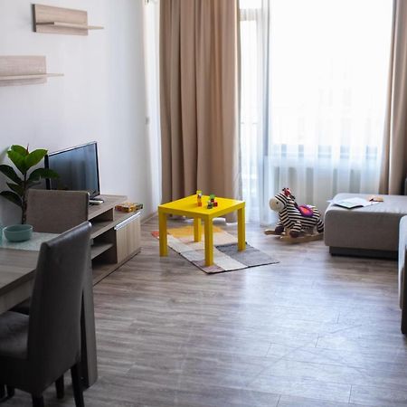 Nor Apartments Summerland Mamaia Exterior photo