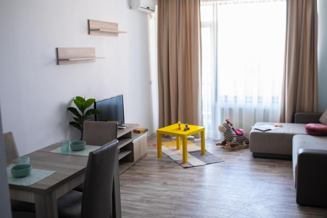 Nor Apartments Summerland Mamaia Exterior photo