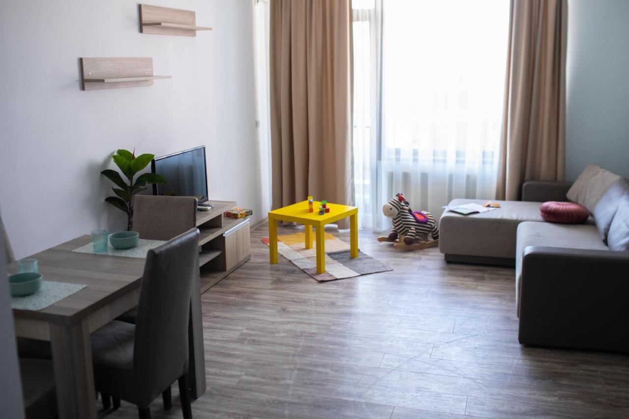 Nor Apartments Summerland Mamaia Exterior photo