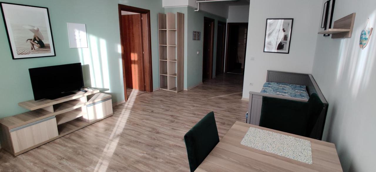 Nor Apartments Summerland Mamaia Exterior photo