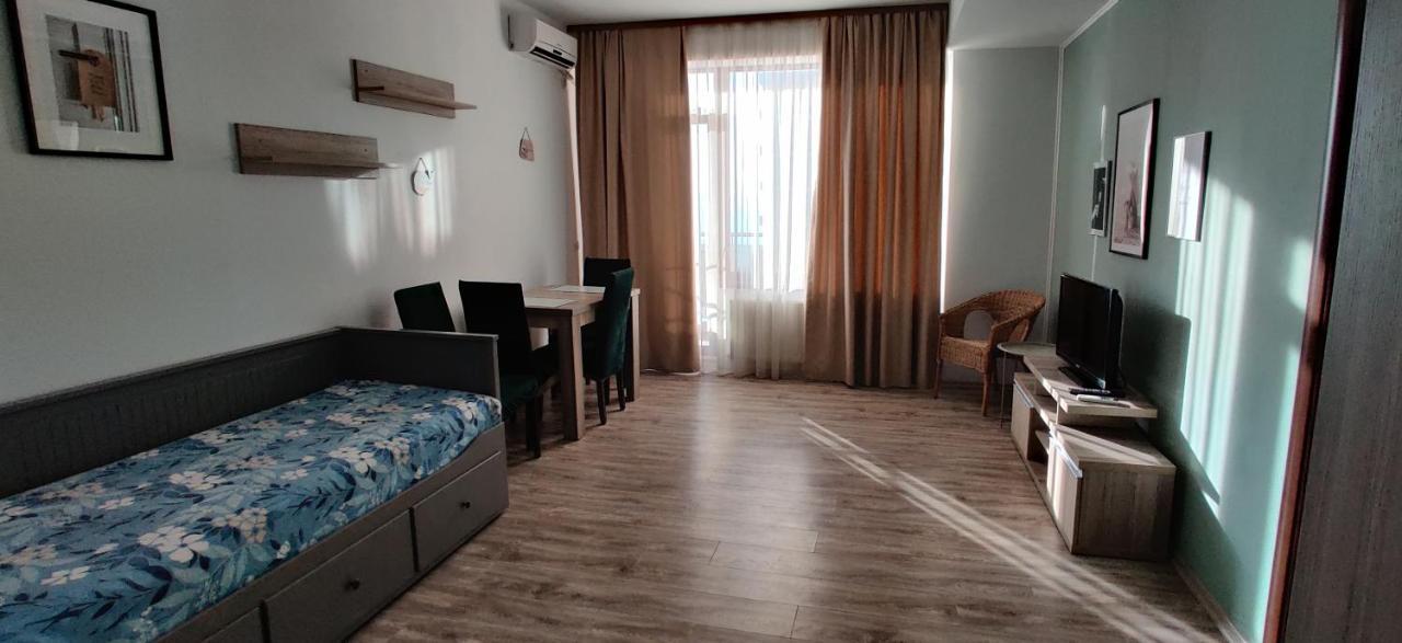 Nor Apartments Summerland Mamaia Exterior photo