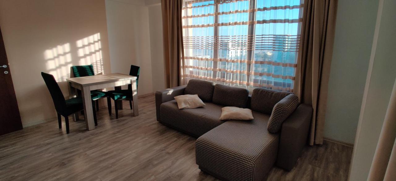 Nor Apartments Summerland Mamaia Exterior photo